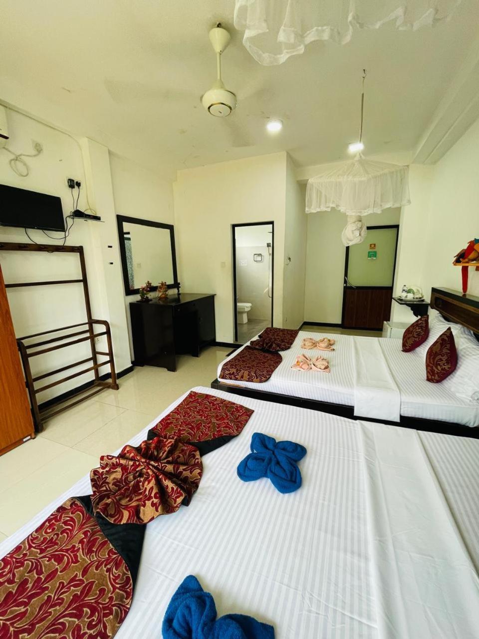Awon Mirissa Hotel Exterior photo